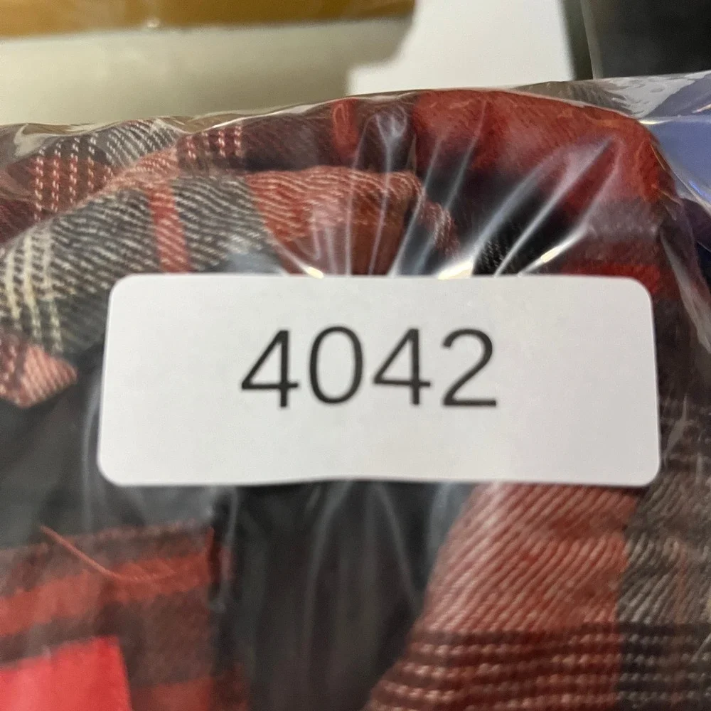 Coleman Shirt Jacket Mens S Red Plaid Quilted Lined‎ Flannel Shacket Button Up